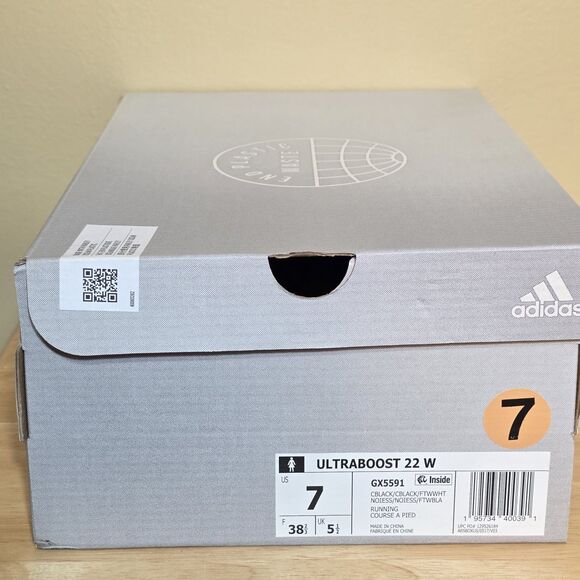 Adidas Ultraboost 22 Women's Size 8.5 White Black Running Shoes GX5591 NEW - Picture 7 of 7